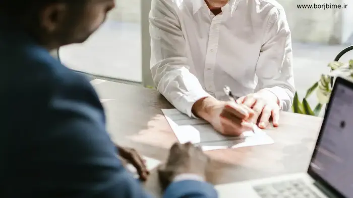 کارگزار بیمه کیست ؟ 